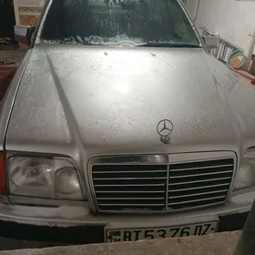 Mercedes-Benz C250 1995