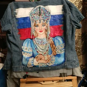 Джинсовая  куртка