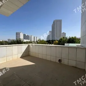 CEHOW ELYTKA 12/2. 3-KOMNAT.