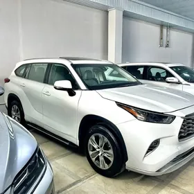 Toyota Highlander 2022