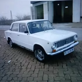 Lada 2104 2012