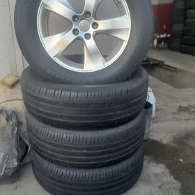 235/65/18 arginal michlen