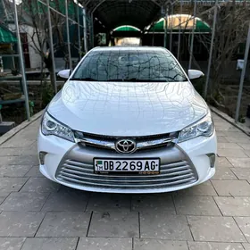Toyota Camry 2017