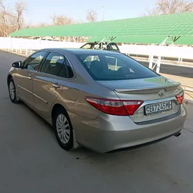 Toyota Camry 2015
