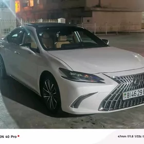 Lexus ES 350 2023