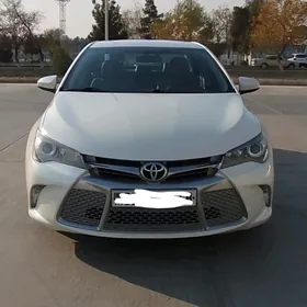 Toyota Camry 2016