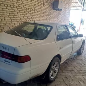 Toyota Camry 1997