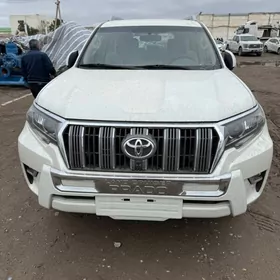 Toyota Land Cruiser Prado 2023