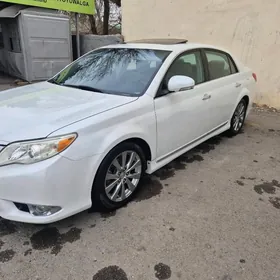 Toyota Avalon 2010