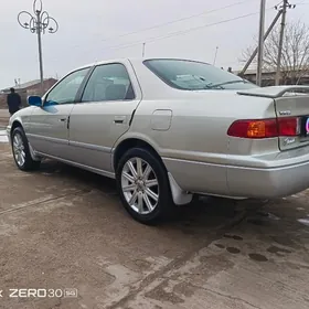 Toyota Camry 1999