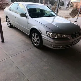 Toyota Camry 2000