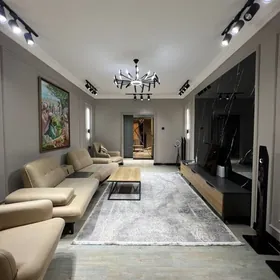 3 komn Gaudan W Full