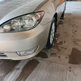 Toyota Camry 2005