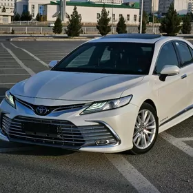 Toyota Camry 2018