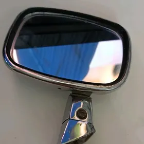 Боковое зеркало