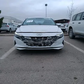 Hyundai Elantra 2021