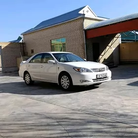 Toyota Camry 2004