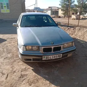 BMW 320 1992