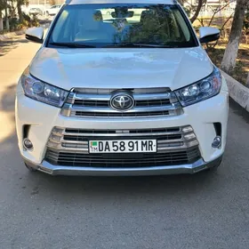 Toyota Highlander 2018