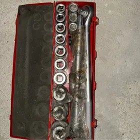 Raider galovka nabor klyuc