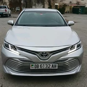 Toyota Camry 2018