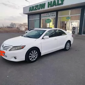 Toyota Camry 2011