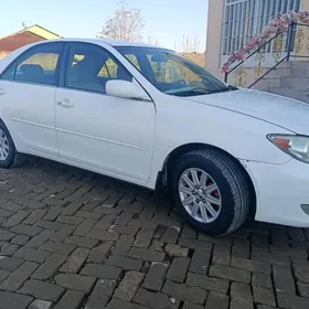 Toyota Camry 2004