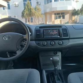 Toyota Camry 2005