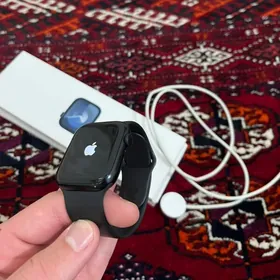 Apple Watch 9 45mm 100