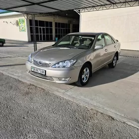 Toyota Camry 2004