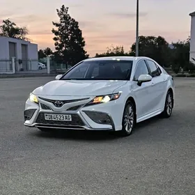 Toyota Camry 2023