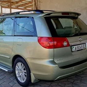 Toyota Sienna 2006