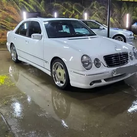 Mercedes-Benz E55 AMG 2000