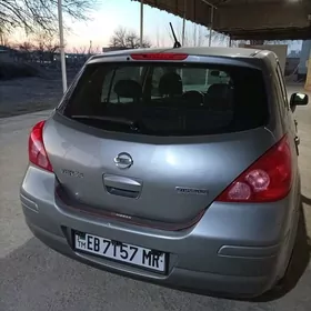 Nissan Versa 2010