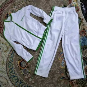 спорт.костюм