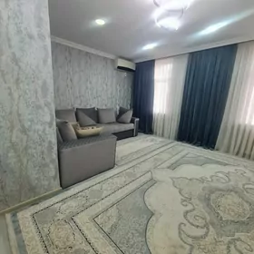 30 MKR 3 KOMNAT EWRO