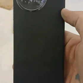 TECNO SPARK 20 PRO PLUS