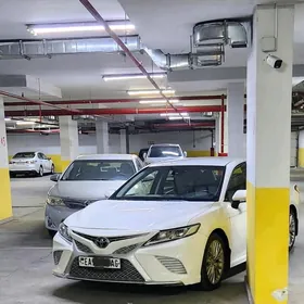 Toyota Camry 2018