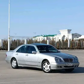 Mercedes-Benz E320 2002