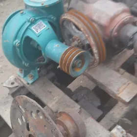 nasos reduktyr  pompa