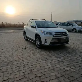 Toyota Highlander 2019