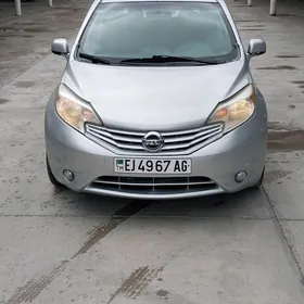 Nissan Versa 2013