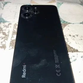Redmi 12.