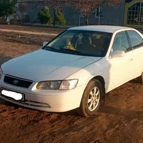 Toyota Camry 1998