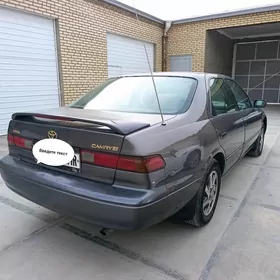 Toyota Camry 1998