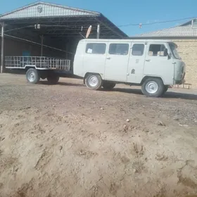UAZ 2206 2000