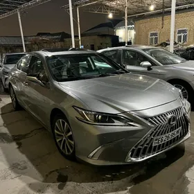 Lexus ES 350 2020