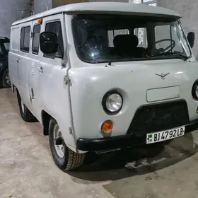 UAZ Profi 2000