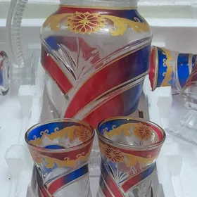 Графин со стаканами