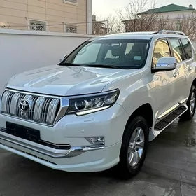 Toyota Land Cruiser Prado 2022